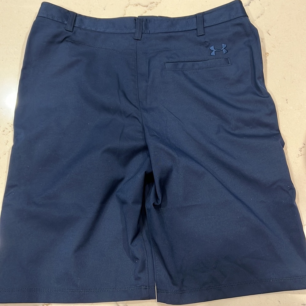 Teen/Boys Navy Under Armour Golf/Uniform Short - Picture 2 of 3